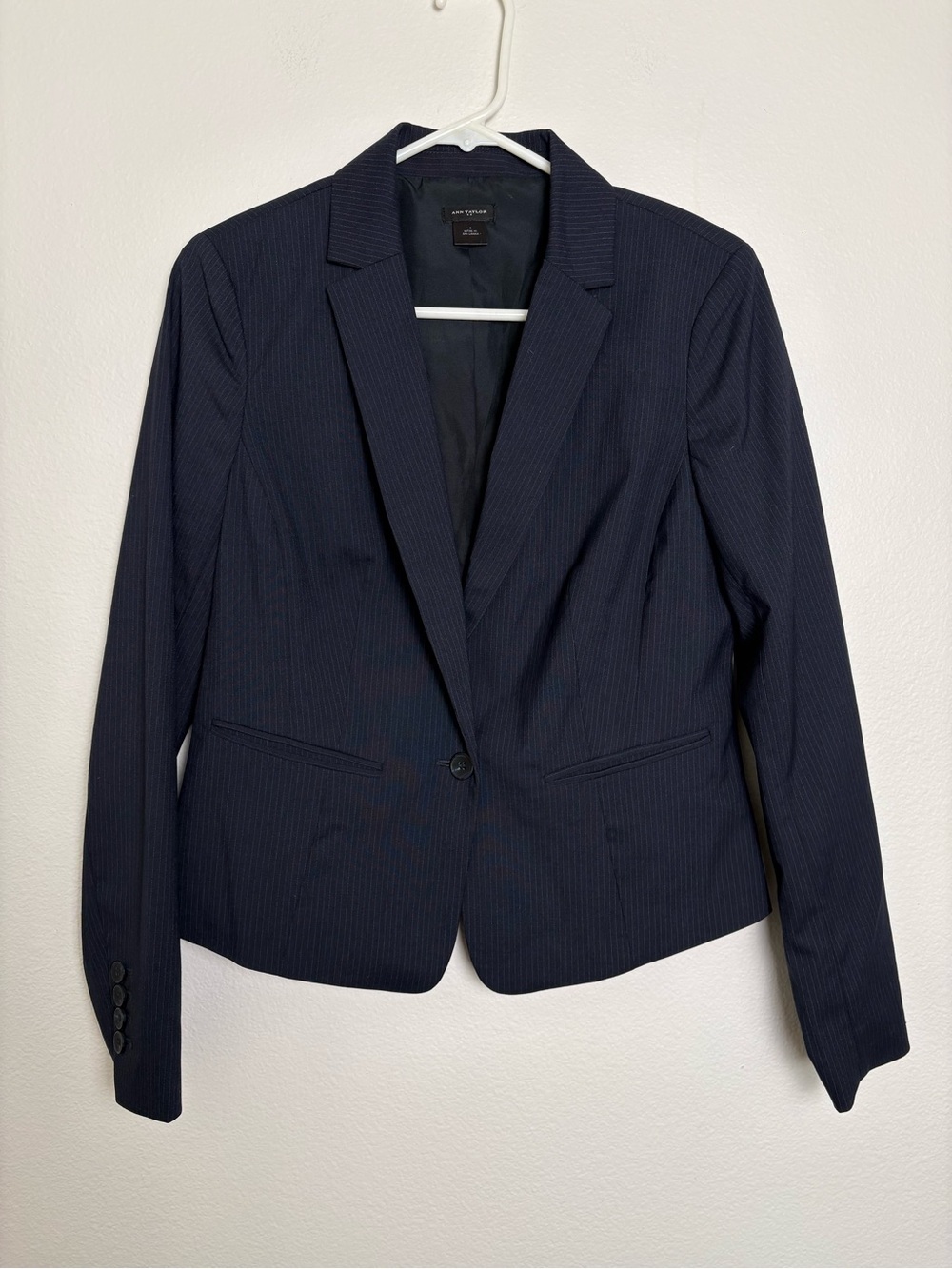 Ann Taylor Dark Navy Pinstripe Single-Button Blazer Size 4